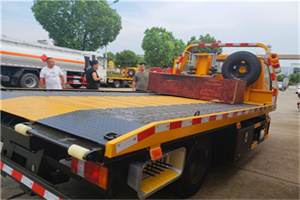 高县附近拖车电话号码服务